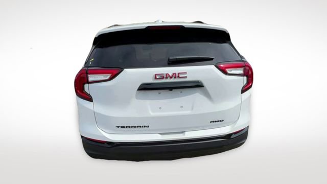 Used 2023 GMC Terrain SLE w/ Driver Convenience Package image 7