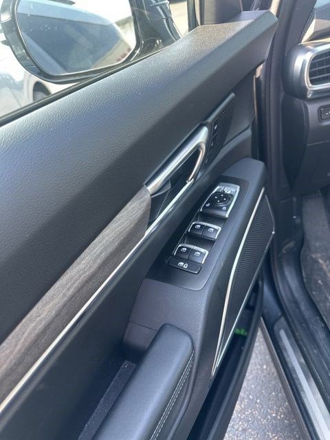 Used 2022 Kia Telluride SX w/ SX Prestige Package image 8
