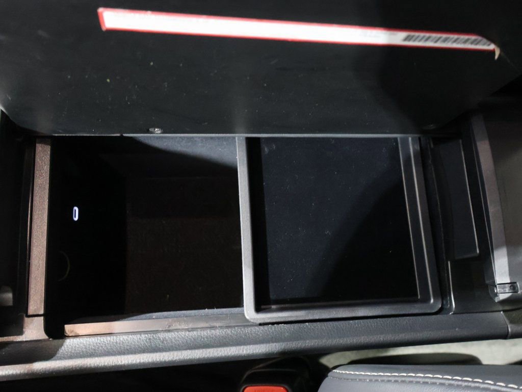 Used 2025 Toyota Crown Signia image 32