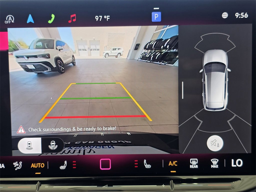 New 2025 Volkswagen Tiguan SE image 13