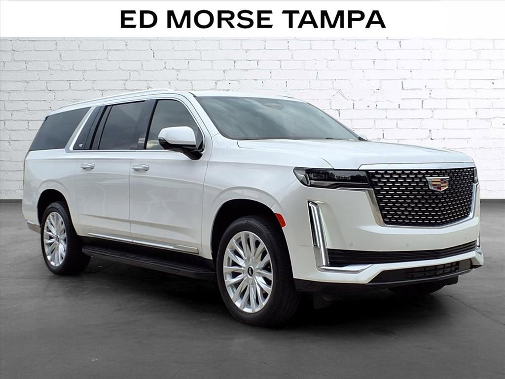 Used 2024 Cadillac Escalade ESV Luxury RWD image 5