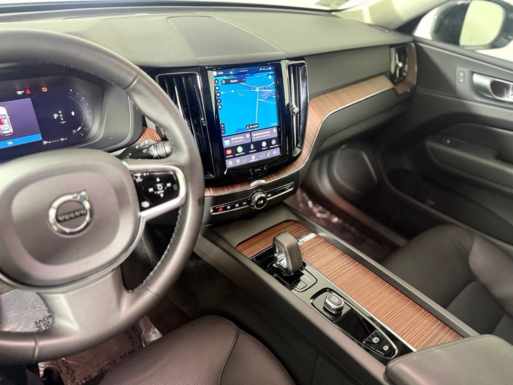 Used 2024 Volvo XC60 B5 Plus w/ Protection Package Premier AWD/4WD image 17