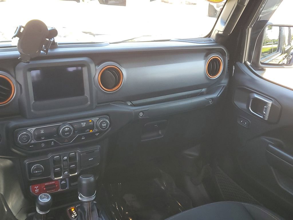 Used 2021 Jeep Gladiator Mojave w/ Trailer Tow Package image 21