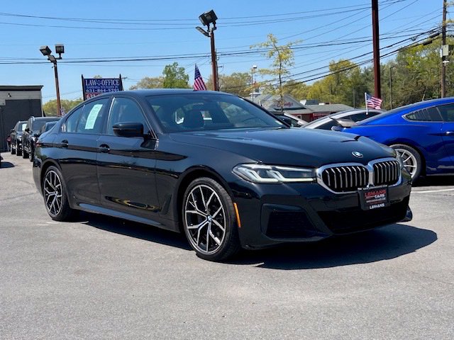 Used 2021 BMW 530i xDrive w/ M Sport Package AWD/4WD image 3