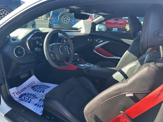 Used 2021 Chevrolet Camaro ZL1 image 17