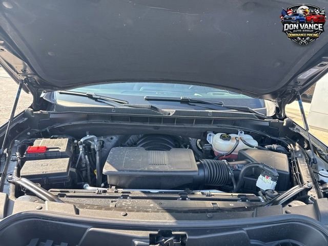 Used 2025 Chevrolet Suburban Z71 image 40