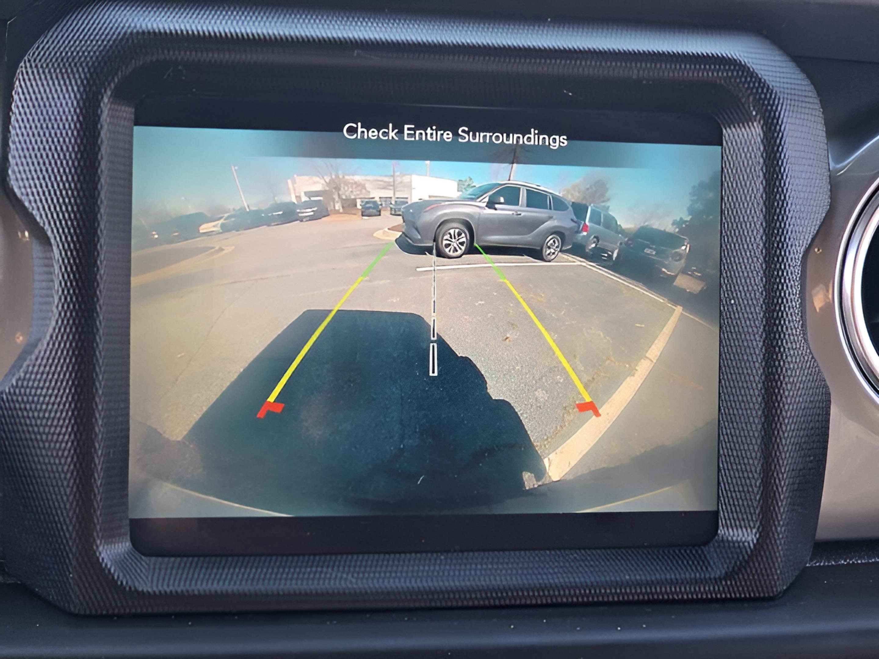 Used 2020 Jeep Wrangler Unlimited Sahara image 18