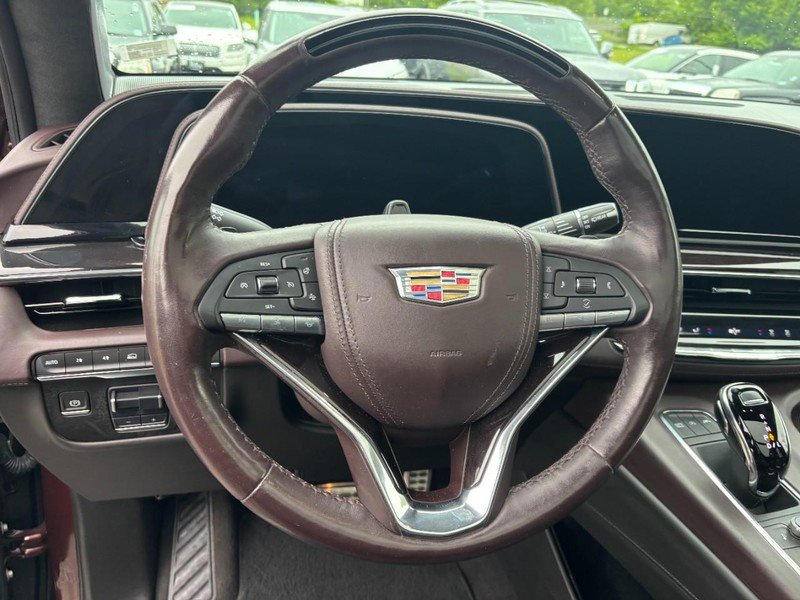 Used 2023 Cadillac Escalade Premium Luxury Platinum AWD/4WD image 17