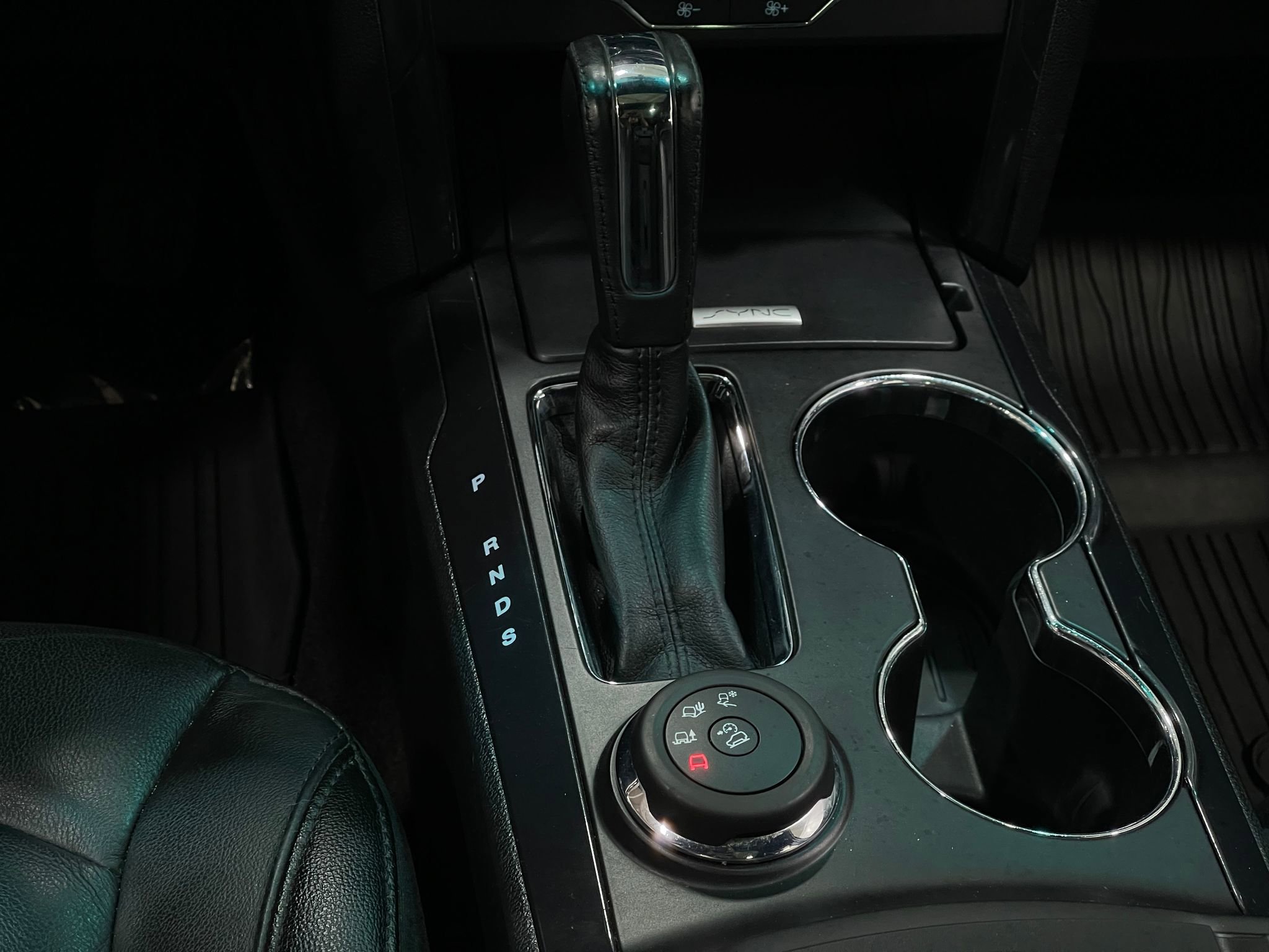 Used 2017 Ford Explorer XLT w/ Equipment Group 202A image 27