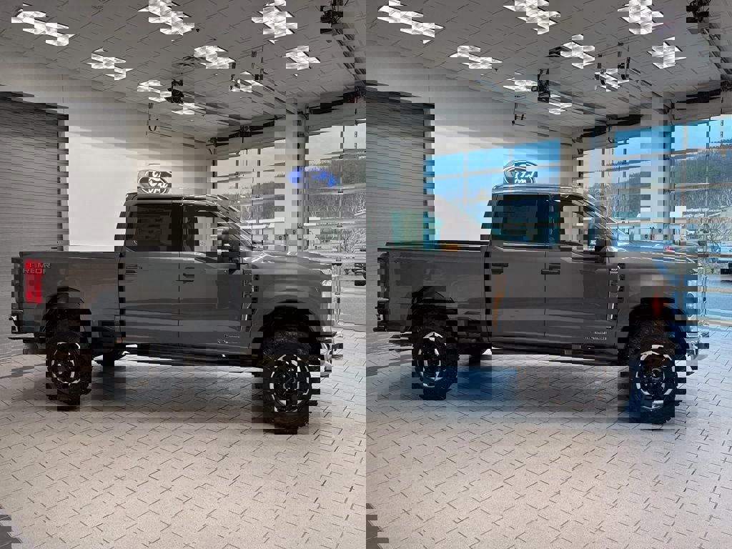 New 2026 Ford F350 XLT w/ Tremor Off-Road Package image 18