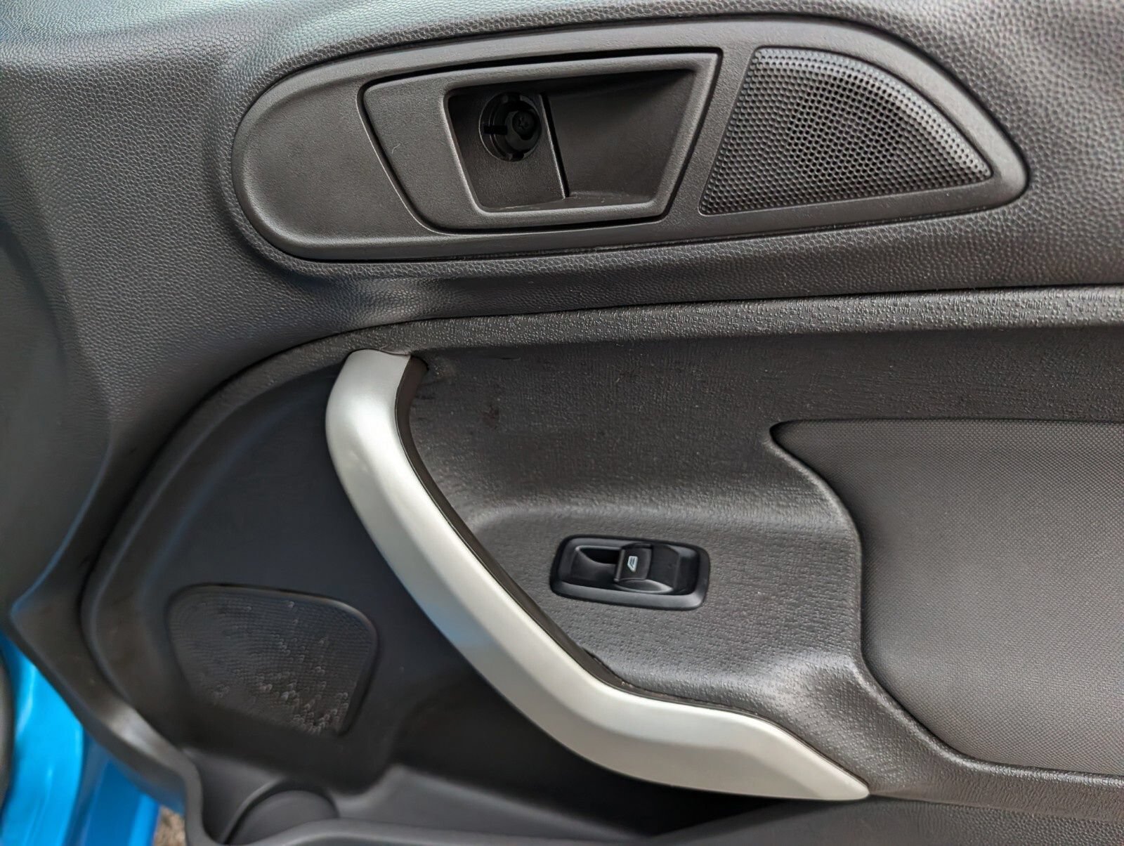 Used 2012 Ford Fiesta SE FWD image 20