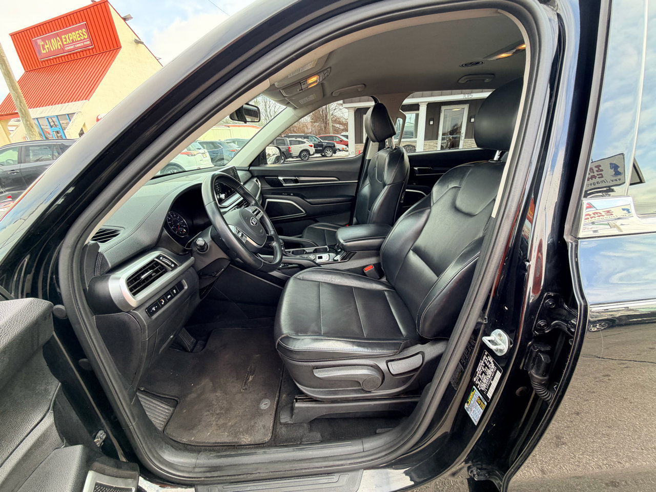 Used 2020 Kia Telluride LX image 12