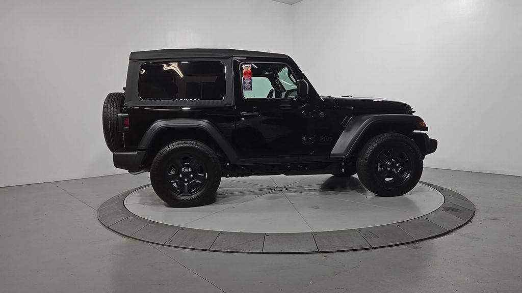 Used 2026 Jeep Wrangler Sport AWD/4WD image 6
