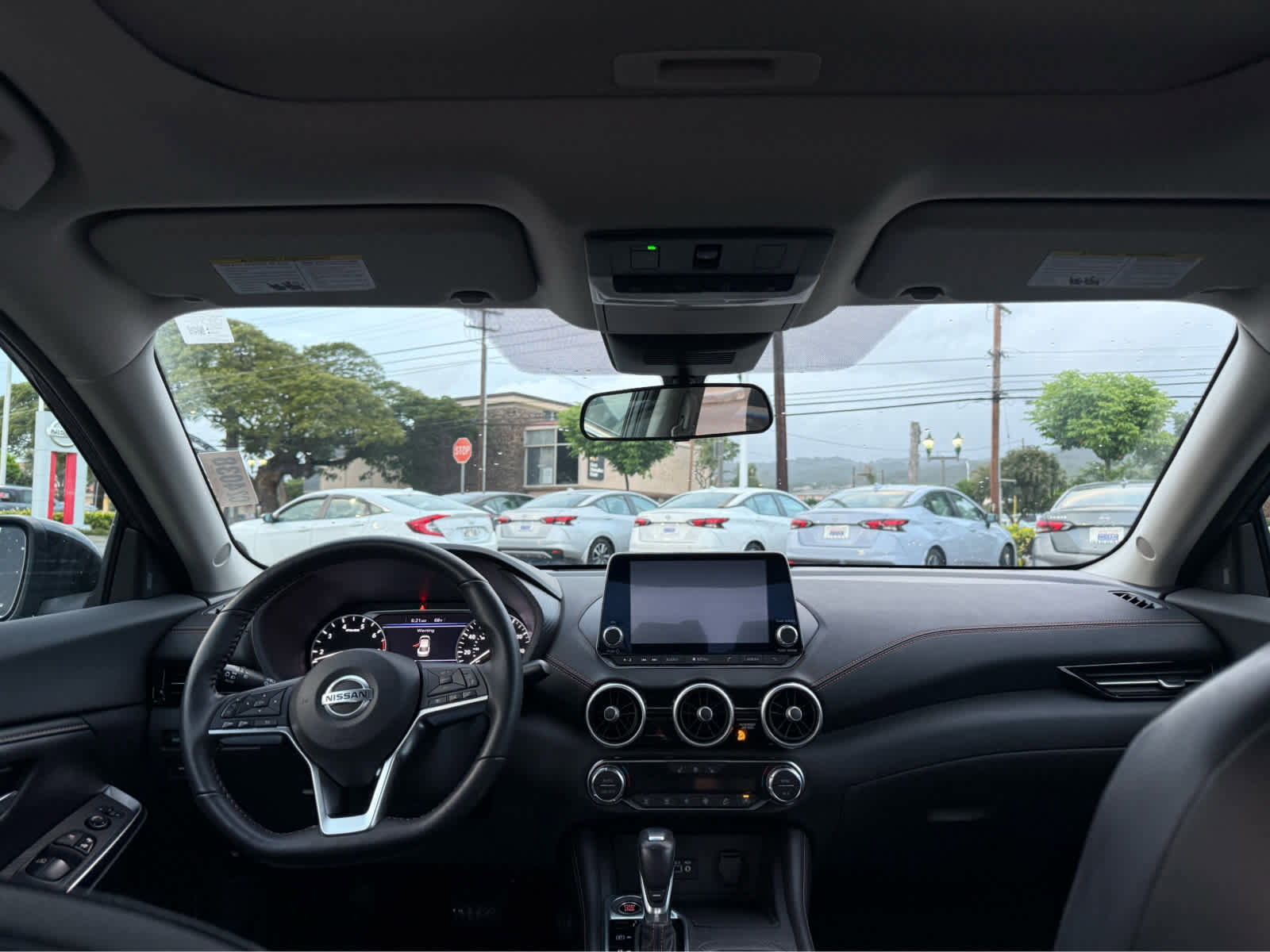 Used 2022 Nissan Sentra SR w/ SR Premium Package image 10