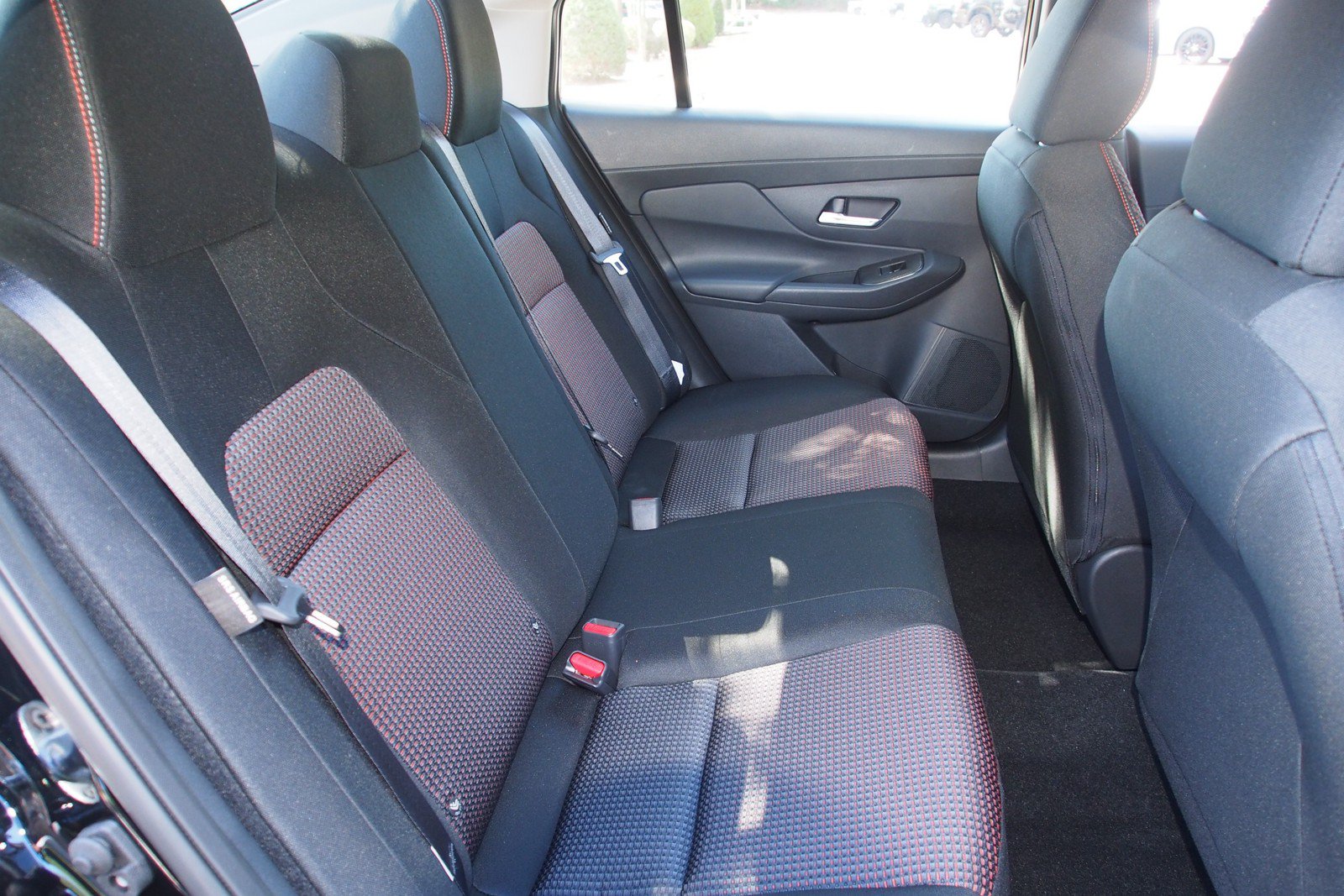 New 2027 Nissan Sentra SR w/ Floor Mat Package FWD image 13