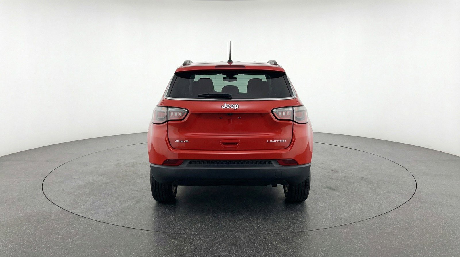 Used 2025 Jeep Compass Latitude image 6