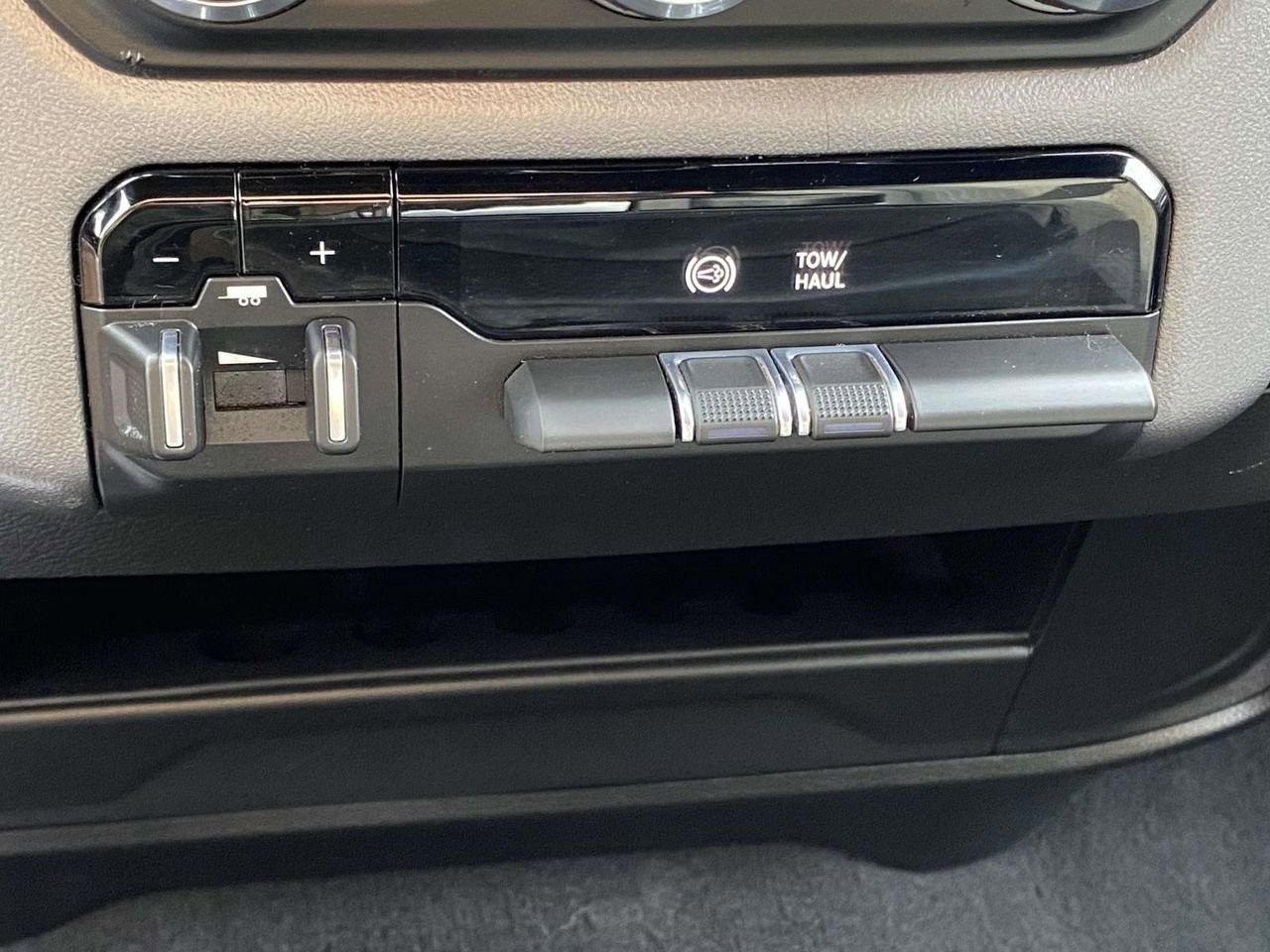 Used 2023 RAM 2500 Big Horn w/ Level 1 Equipment Group image 28