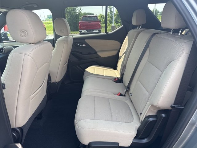 Used 2023 Chevrolet Traverse LS image 16