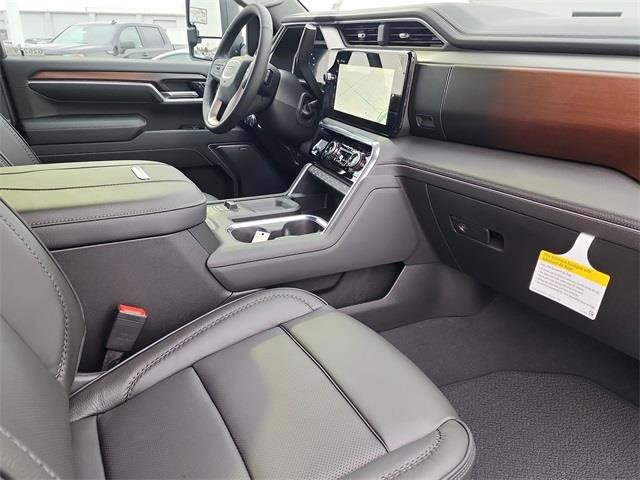 New 2026 GMC Sierra 3500 Denali w/ Denali Reserve Package image 21