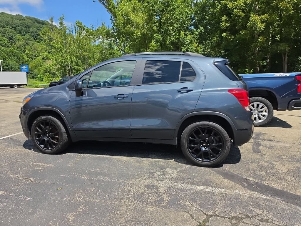 Certified 2022 Chevrolet Trax LT w/ Sport Edition AWD/4WD image 7