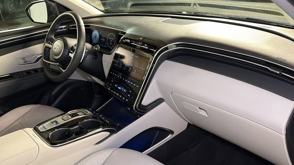 Used 2022 Hyundai Tucson Limited w/ Cargo Package image 10