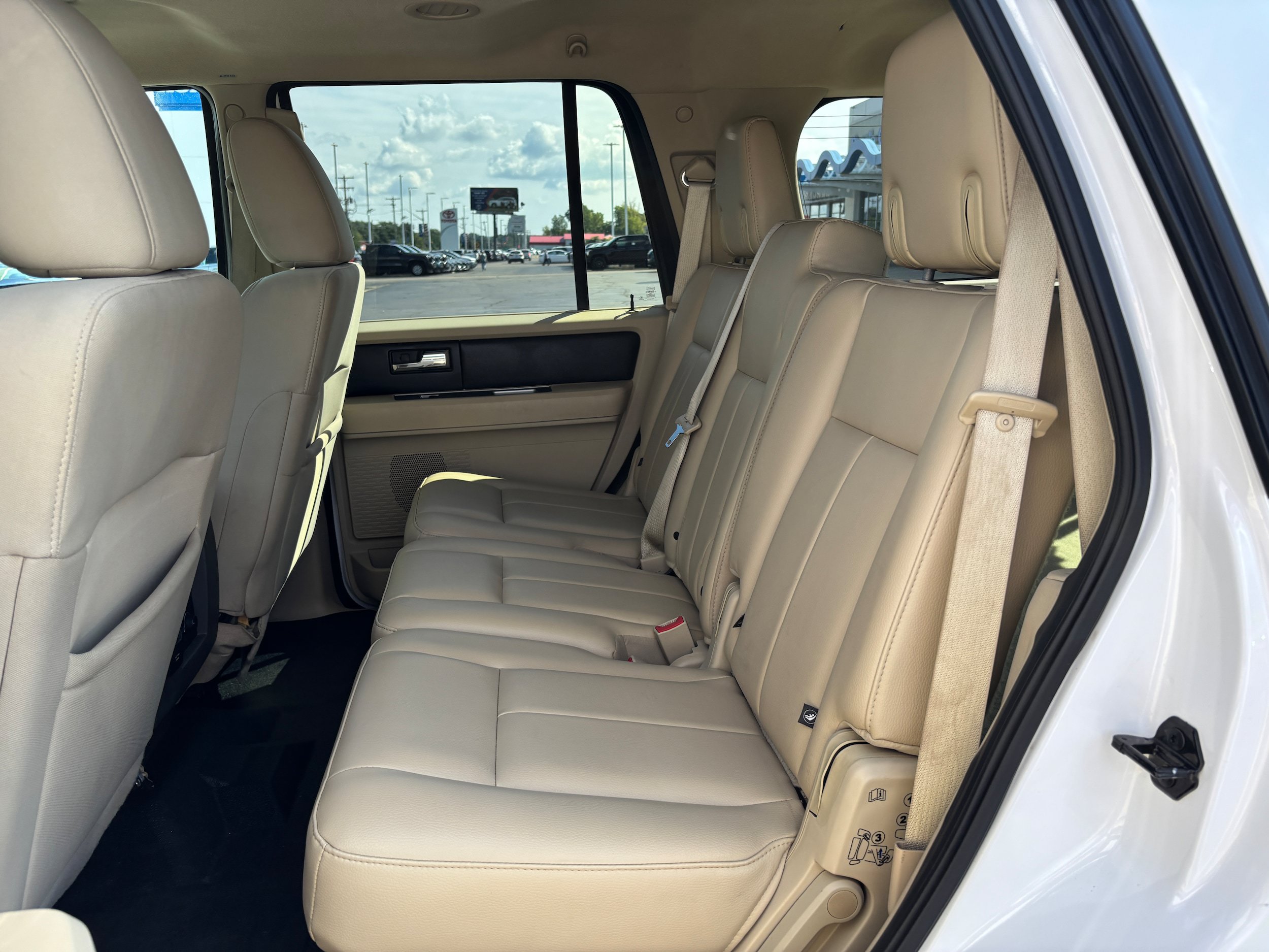 Used 2016 Ford Expedition XL AWD/4WD image 11