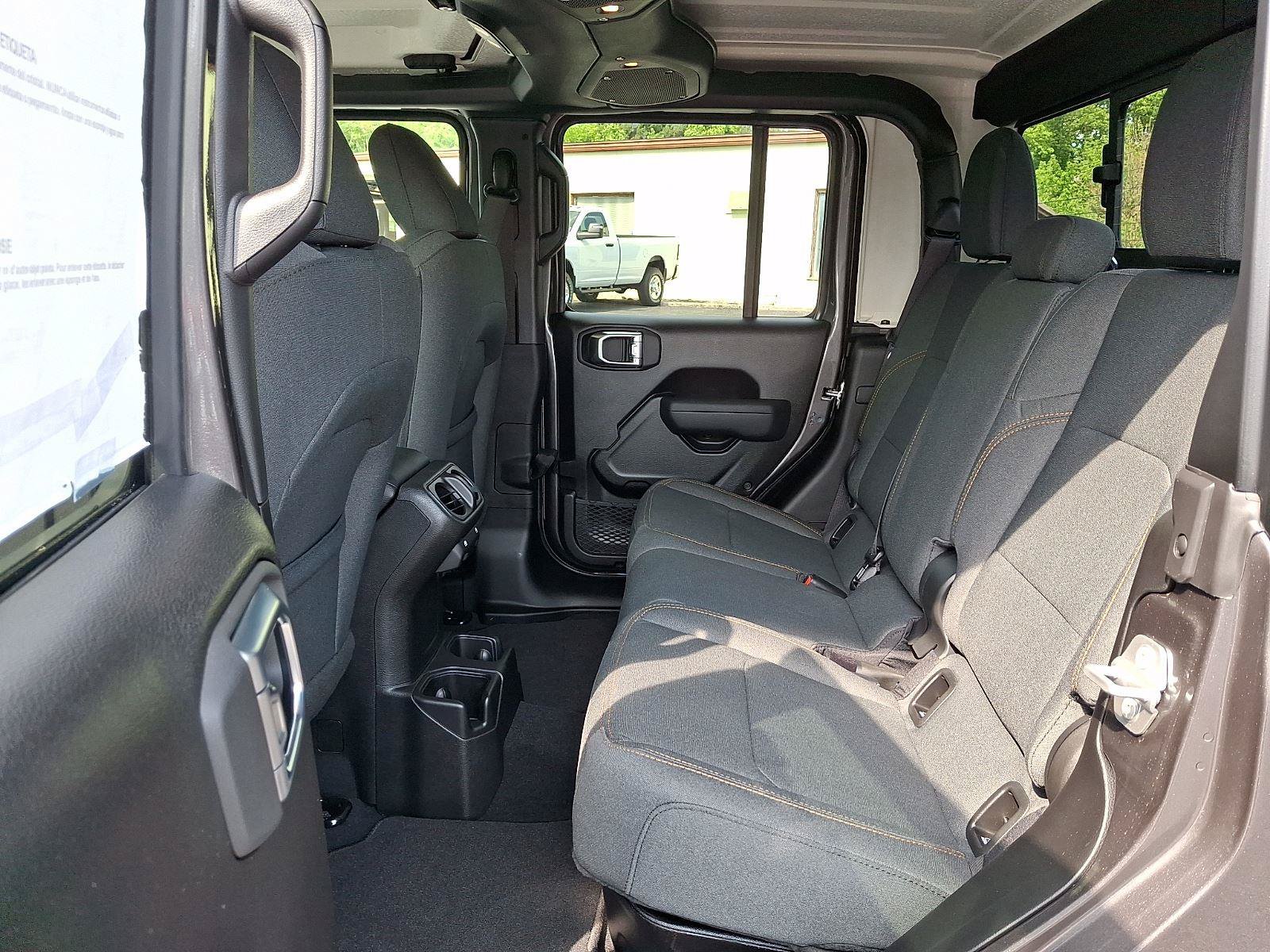 New 2026 Jeep Gladiator Sport AWD/4WD image 7