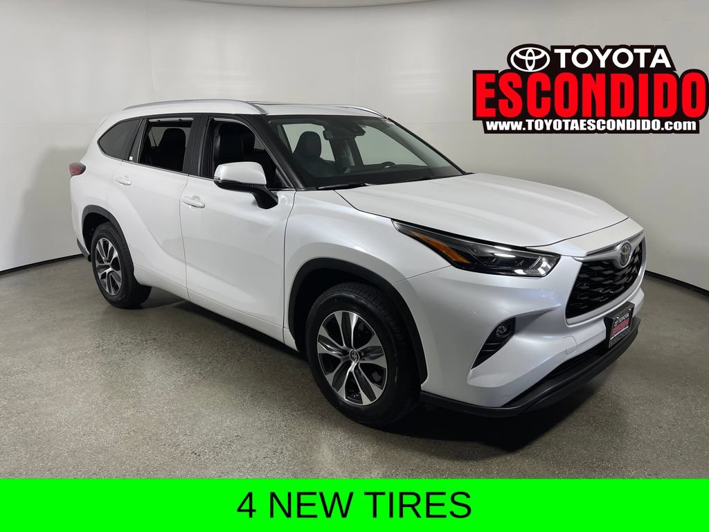 Used 2023 Toyota Highlander XLE