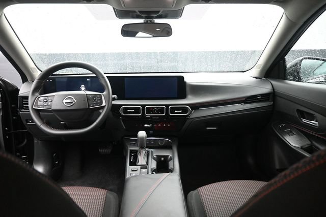 Used 2026 Nissan Sentra SR w/ Floor Mat Package FWD image 25