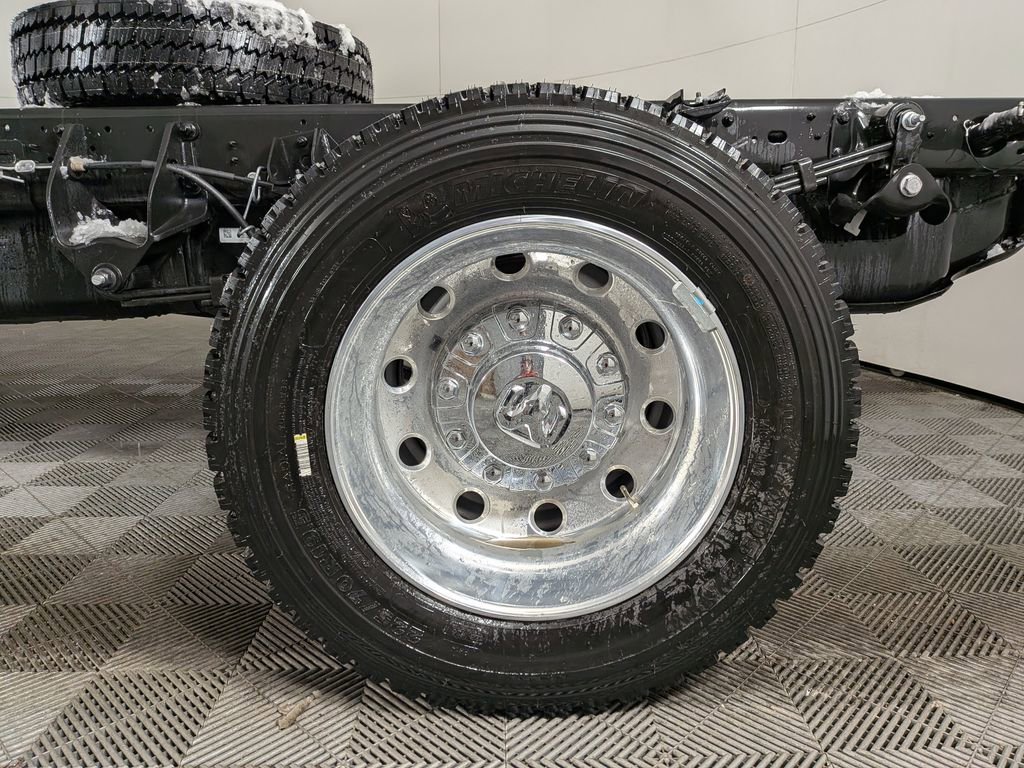 New 2026 RAM 5500 Tradesman w/ Laramie Trim Package image 10