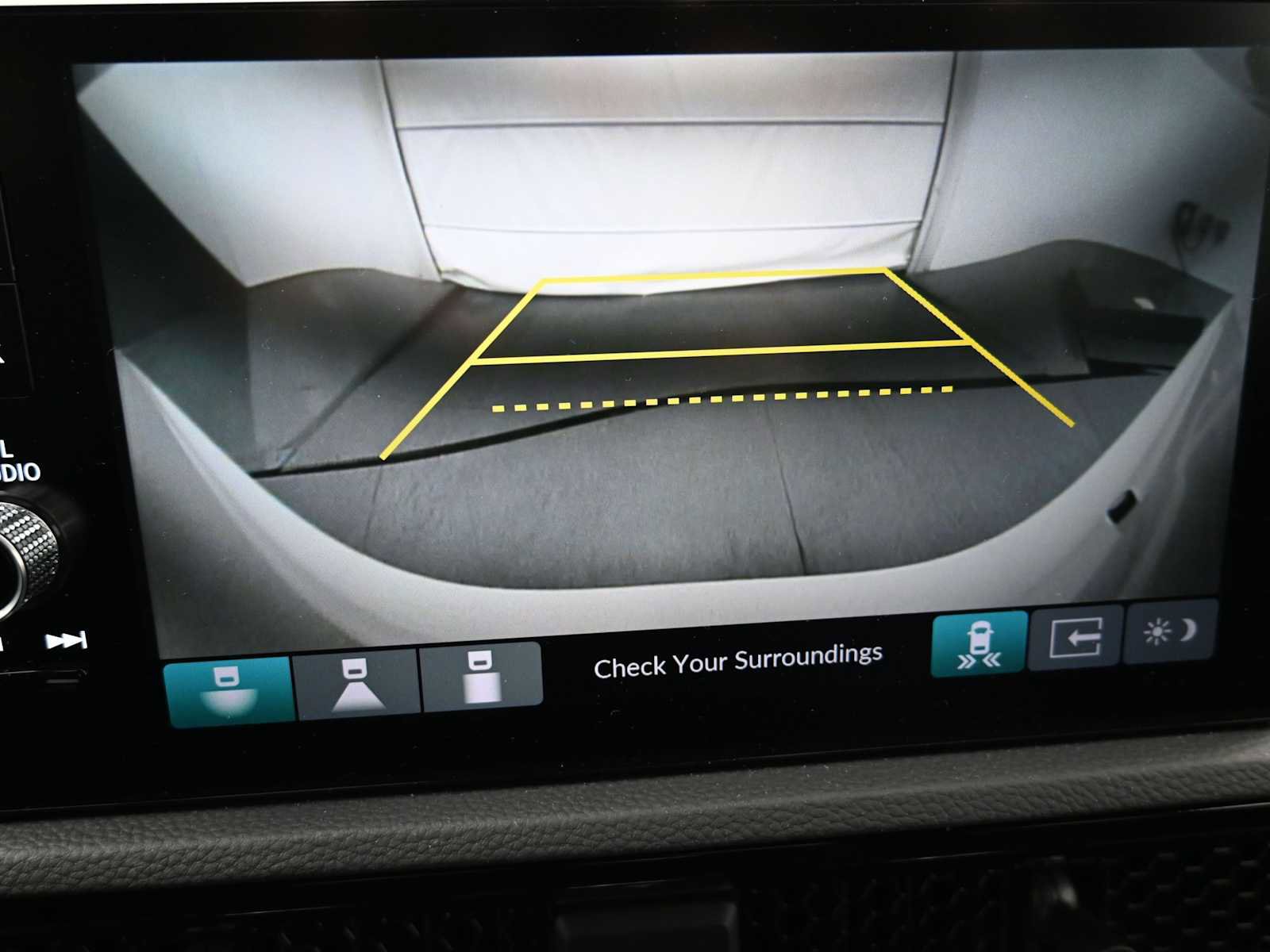 Used 2025 Honda CR-V EX-L image 7