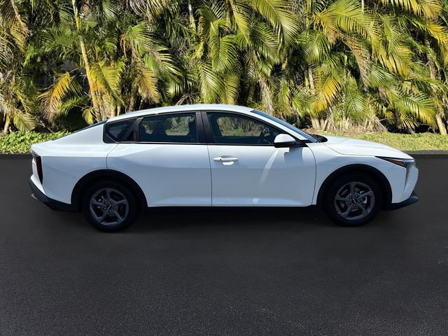 Used 2025 Kia K4 FWD image 4