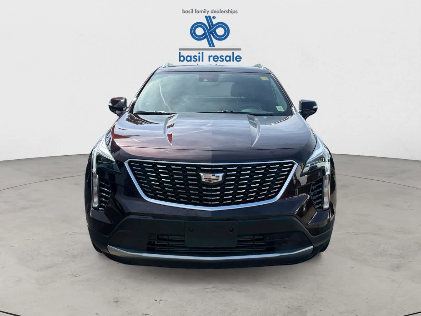 Used 2021 Cadillac XT4 Premium Luxury w/ Cold Weather Package FWD image 7