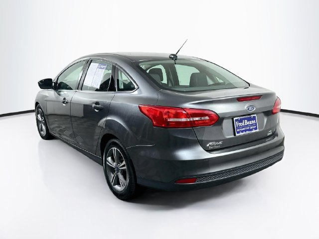 Used 2018 Ford Focus SE w/ SE Appearance Package FWD image 6