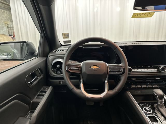 Used 2023 Chevrolet Colorado LT w/ LT Convenience Package II AWD/4WD image 14