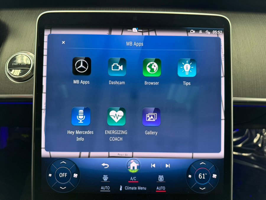 Used 2022 Mercedes-Benz S 580 4MATIC Sedan w/ AMG Line Package image 64