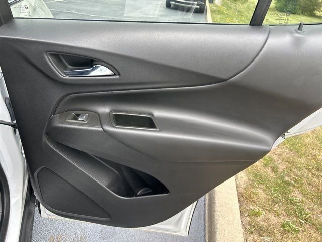 Used 2022 Chevrolet Equinox LT image 40