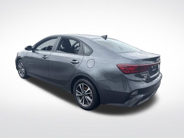 Used 2024 Kia Forte LXS image 3