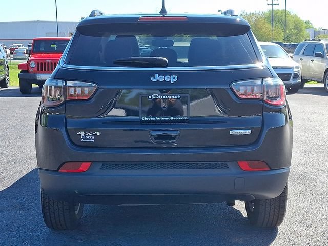 Used 2022 Jeep Compass Latitude AWD/4WD image 8