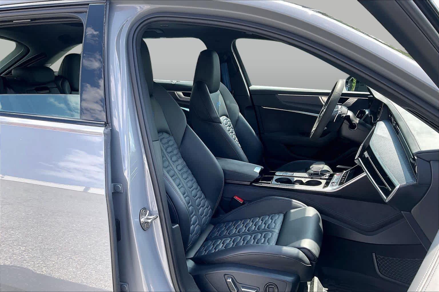 Used 2025 Audi RS 6 performance AWD/4WD image 8