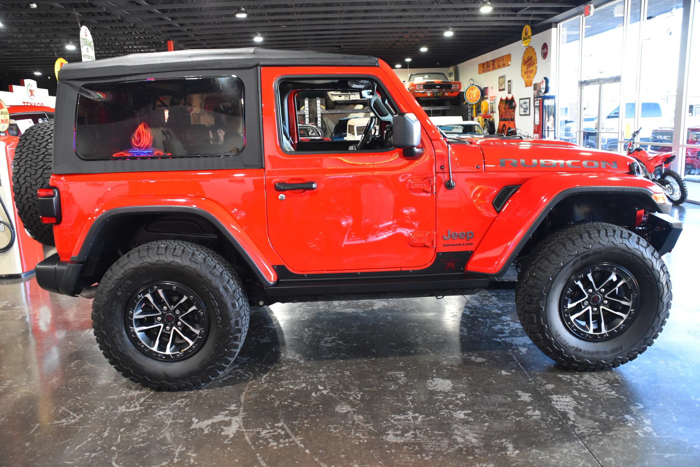 Used 2019 Jeep Wrangler Rubicon AWD/4WD image 9