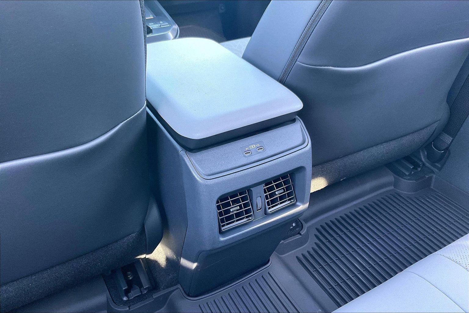 New 2026 Subaru Uncharted AWD image 24