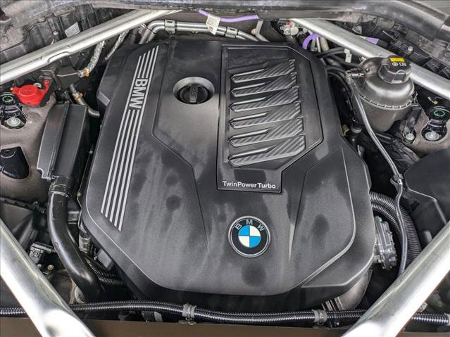Used 2022 BMW X7 xDrive40i w/ M Sport Package image 23