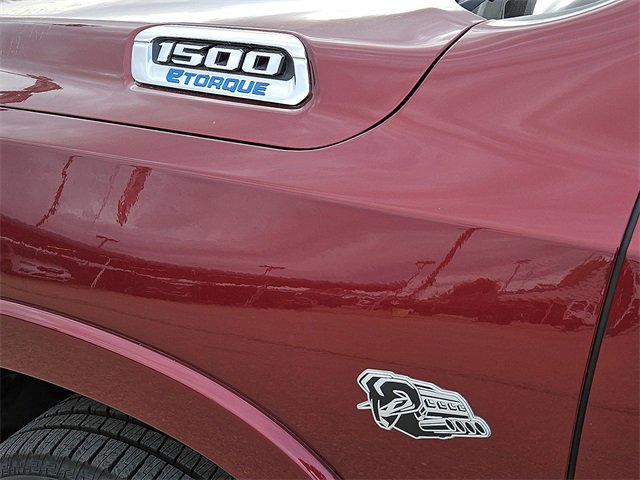 New 2026 RAM 1500 4x4 Crew Cab image 7