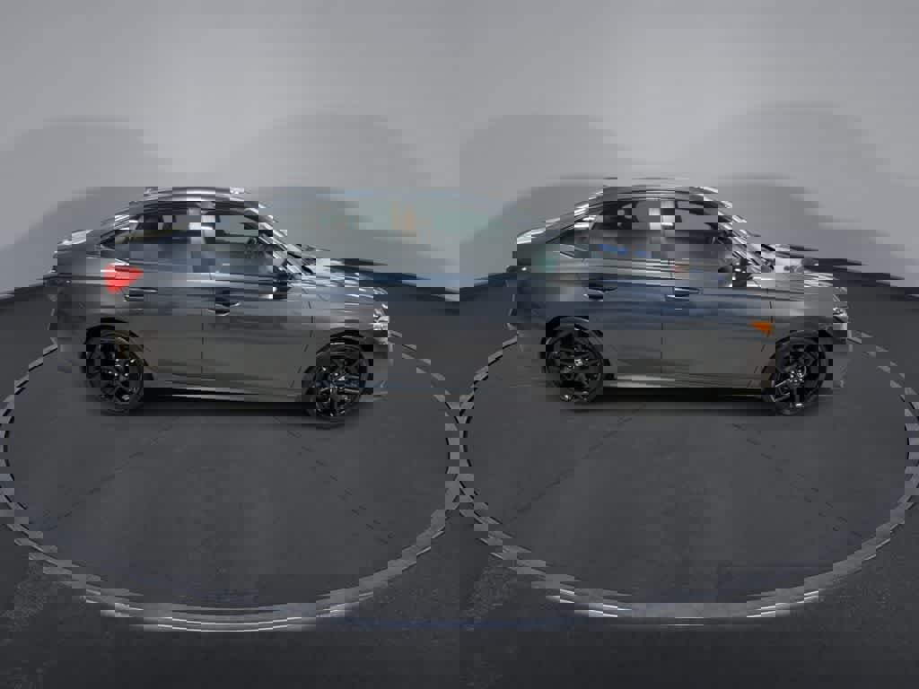 Used 2023 Honda Civic Sport image 9