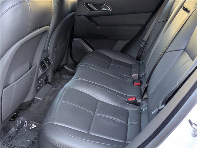 Used 2025 Land Rover Range Rover Velar Dynamic SE image 20
