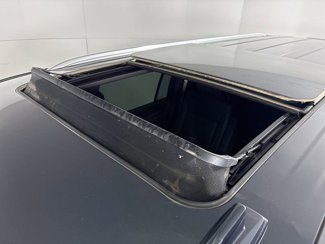 Used 2022 GMC Yukon XL Denali image 24