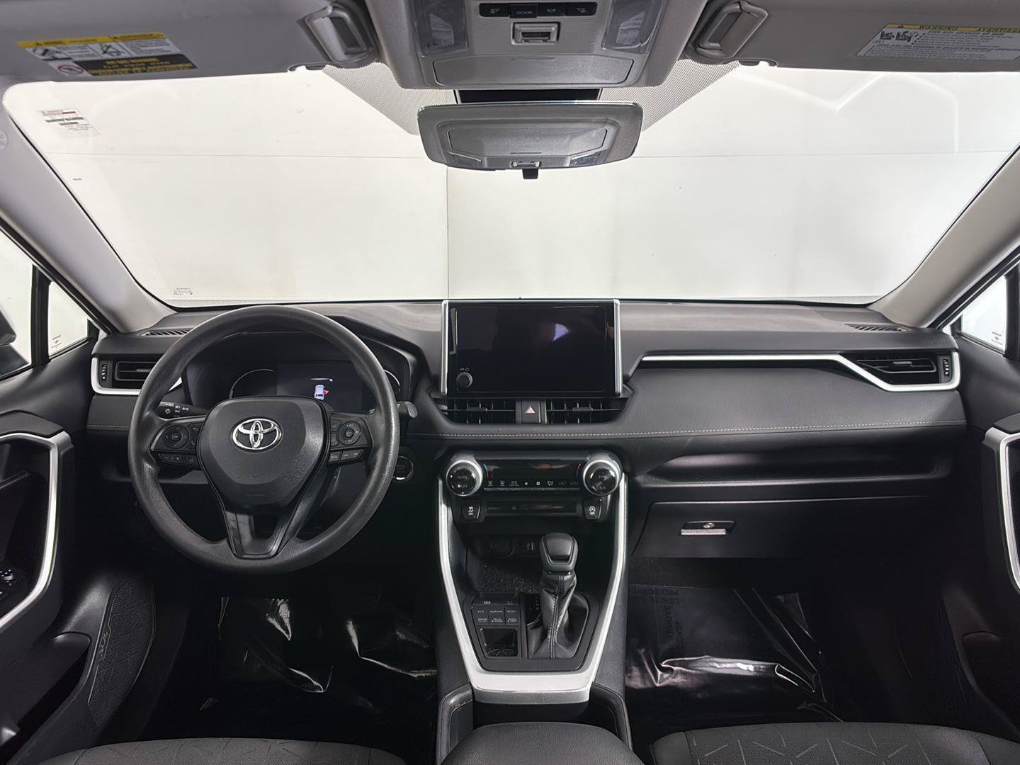 Used 2024 Toyota RAV4 XLE AWD/4WD image 20