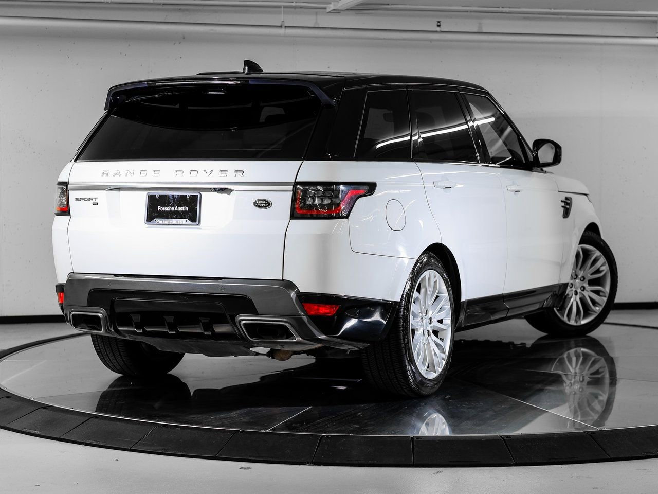 Used 2020 Land Rover Range Rover Sport HSE image 7