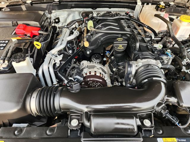 Used 2024 Jeep Gladiator Sport AWD/4WD image 32